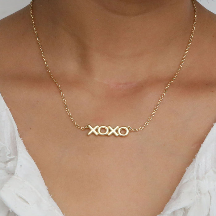 Wholesale 2PCS Gold Copper Glossy Bubble Sense LOVE MAMA XOXO Pendant Necklace JDC-NE-BaiYi016