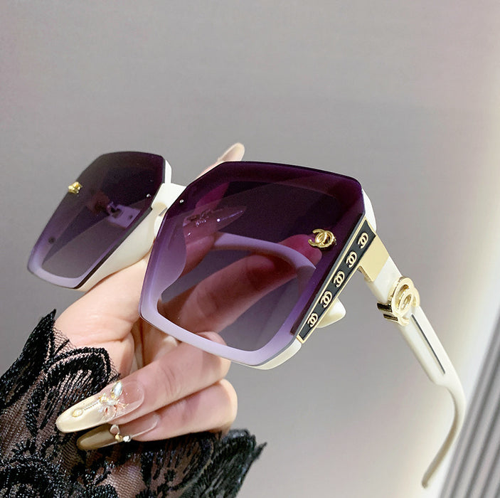 Wholesale Women' s oversized sunglasses