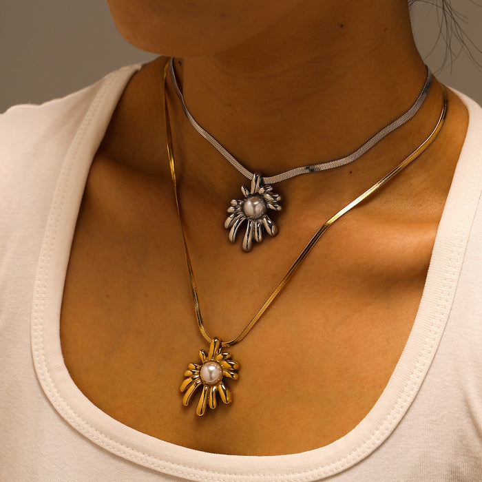 Wholesale Stainless steel solid sunflower necklace with personalized light luxury snake bone chain and petal necklace with pearls