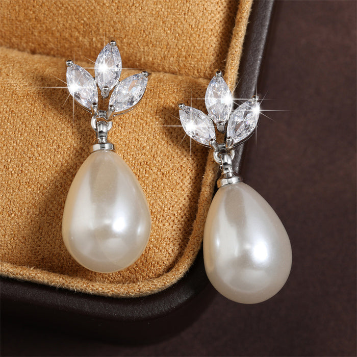 Wholesale Popular Design Trendy Pearl Zircon Earrings Personalized Simple Fashion Earrings Earrings Pendants