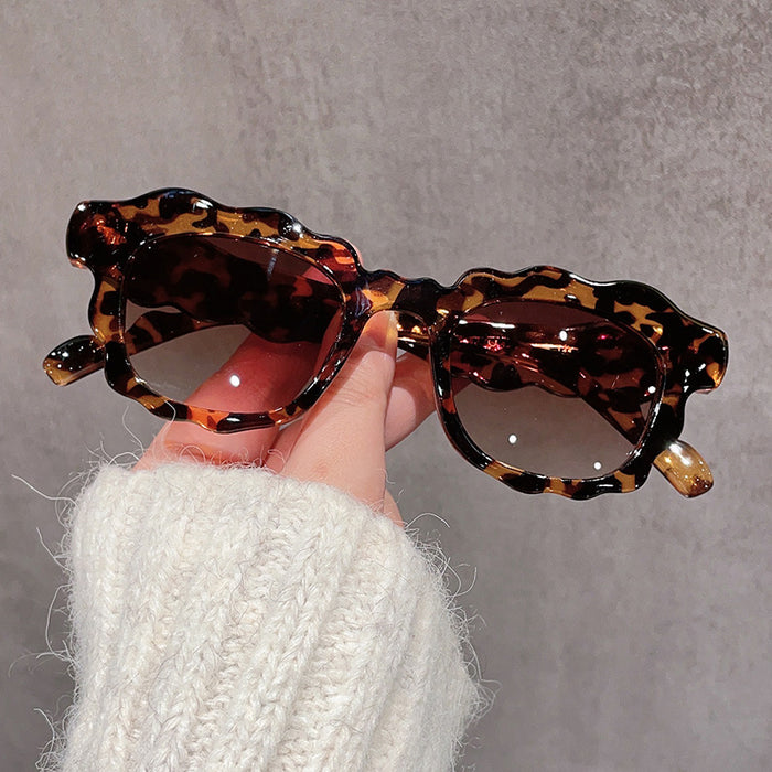 Wholesale Wave sunglasses, cloud personality runway sunglasses, fashionable and versatile sunglasses