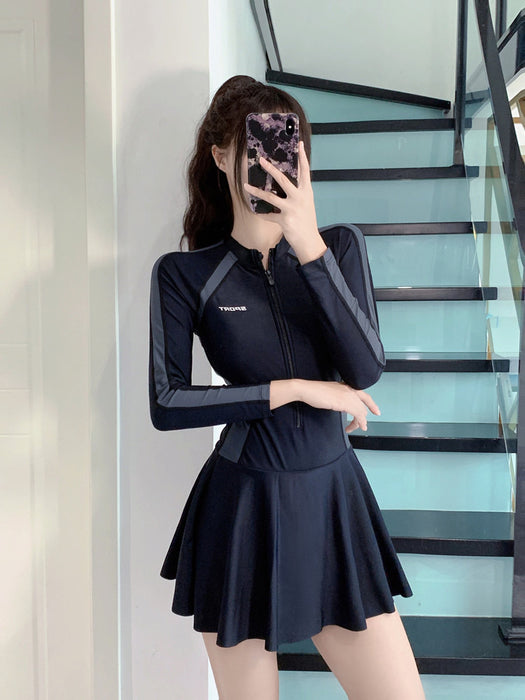 Wholesale New women's skirt style one-piece swimsuit with conservative long sleeves for students to swim in hot springs
