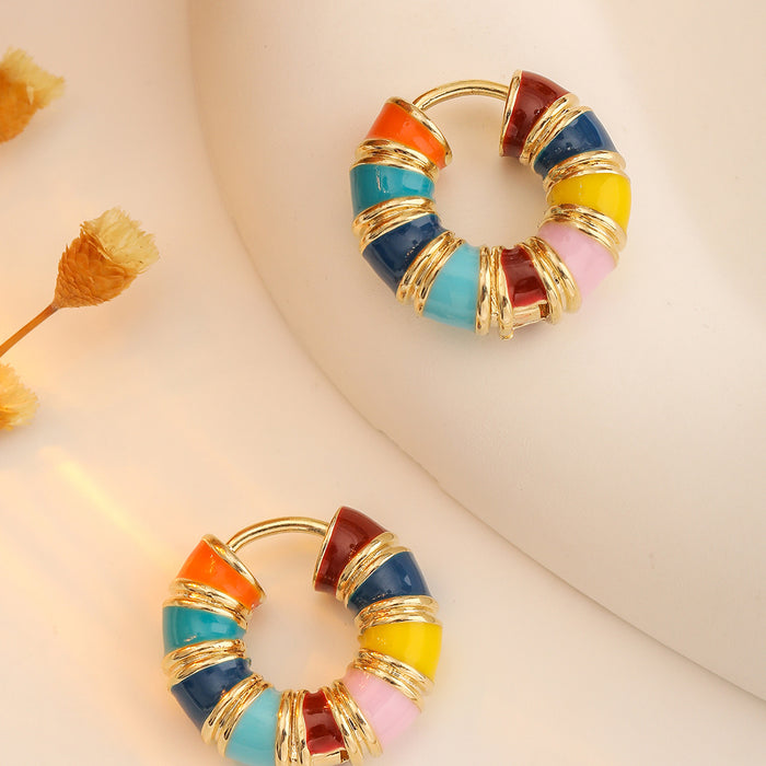 Wholesale Fashionable and versatile design, new earrings, retro drip oil ear buckle