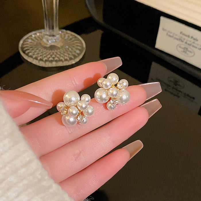 Wholesale Pearl and Cat' s Eye Stud Earrings