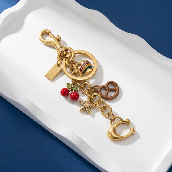 Wholesale Retro Sweet Style Alloy Pretzel Star Pendant Bag Charm Keychain Electroplated Gold Car Key Accessory