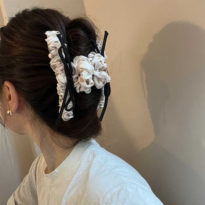 Wholesale New satin pleated bow clip with high-end feel at the back of the head