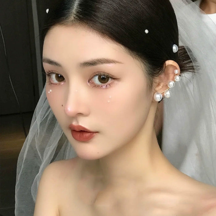 Wholesale Pearl earrings with a light luxury, high-end feel, fashionable temperament, versatile ear clips, retro earrings