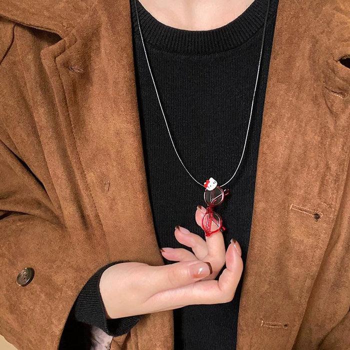 Wholesale Hollow flower heart-shaped necklace sweatshirt chain, fashionable and high-end sweater chain