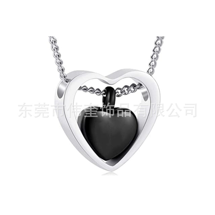 Wholesale Pendant necklace hollowed out heart-shaped creative jewelry necklace