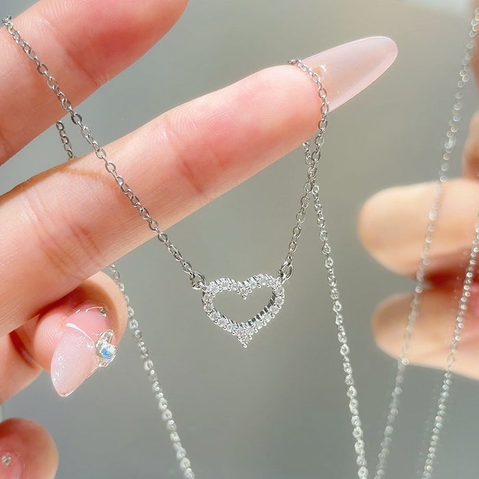 Wholesale New high-end necklace pendant made of titanium steel that does not fade collarbone chain