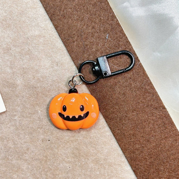 Wholesale  Keychain Resin  Eyes Pumpkin Ghost Bat Pendant MOQ≥2