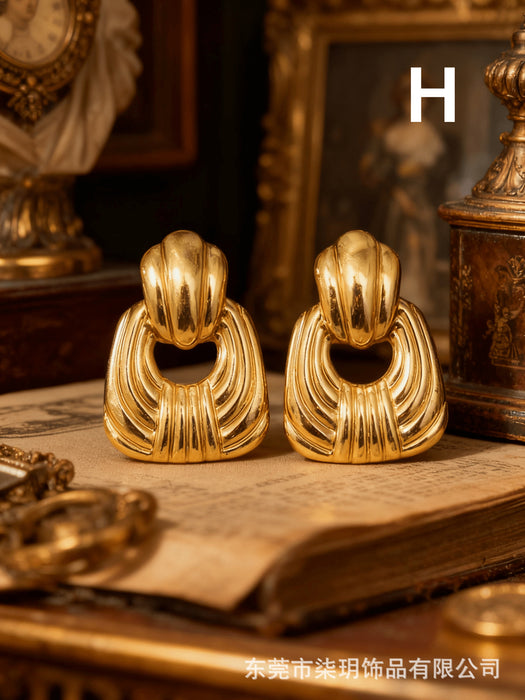 Wholesale Retro Metal Geometric Earrings Accessible  Women's Jewelry