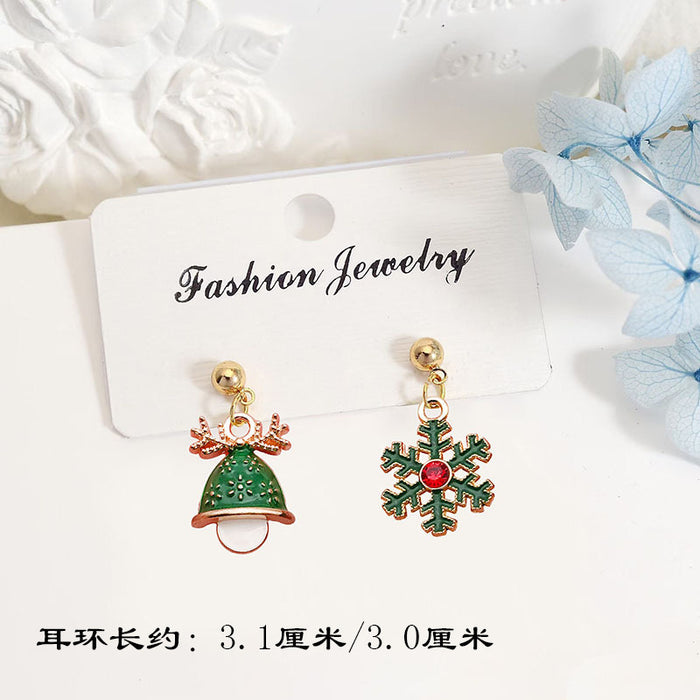 Wholesale S925 Silver Post Christmas Earrings Santa Deer Snowflake Studs for Women Party Gift Fashion Accessory