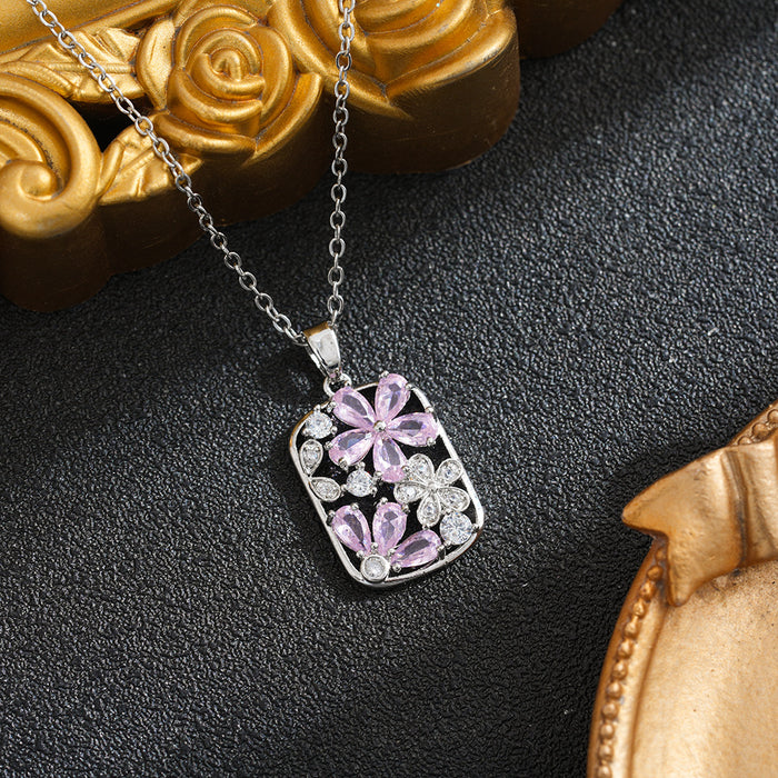 Wholesale Flower Luxury Elegant Clavicle Necklaces