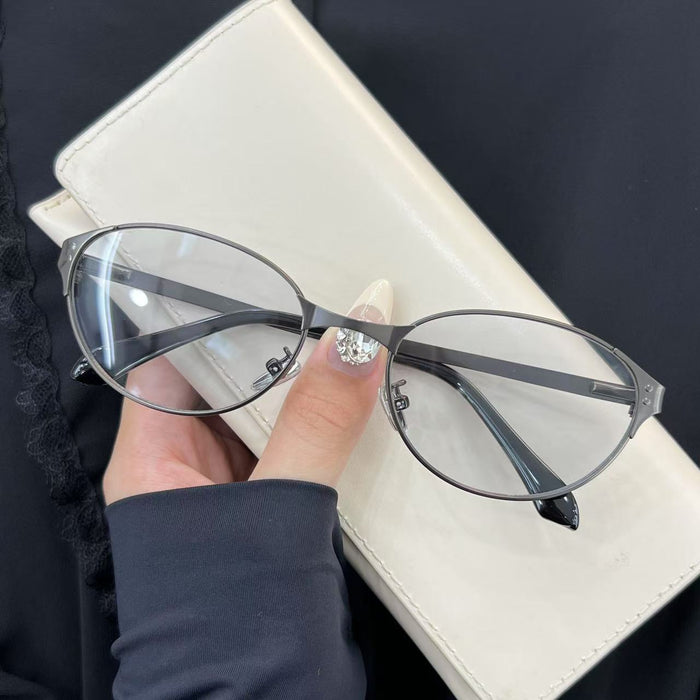 Wholesale Hot girl sunglasses, women's high-end retro metal cat eye sunglasses