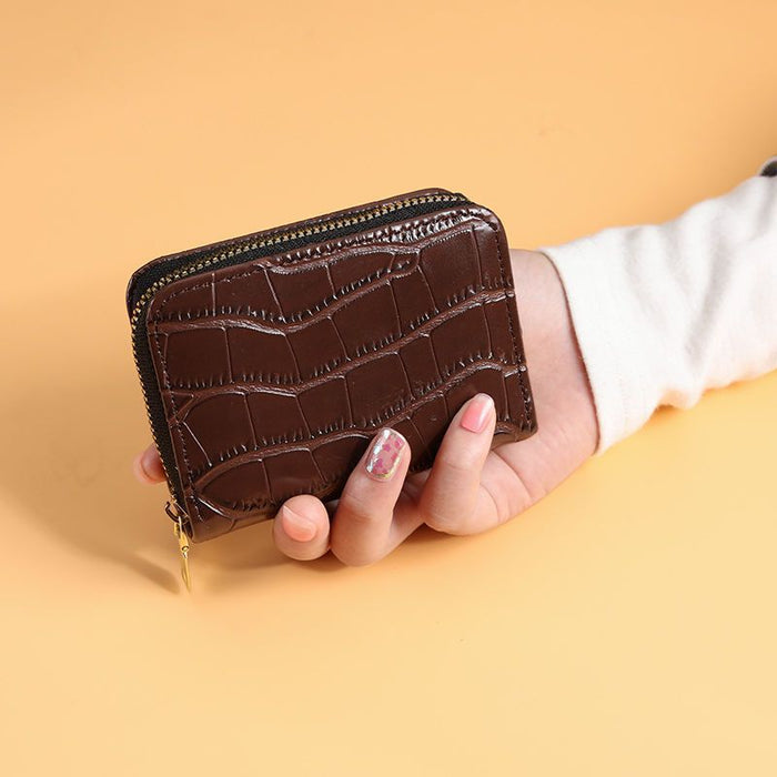 Wholesale PU Card Holder Multi-Slot Retro Letters Pattern Women' s Daily Wallet Gift MOQ≥3