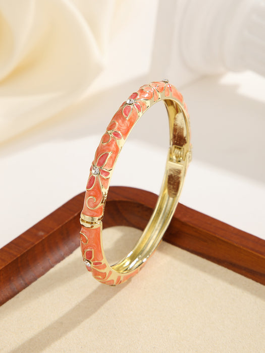 Wholesale Alloy Four Leaf Clover Open Bangle With Drip Oil Enamel Fashion Jewelry Accessory For Everyday Wear And Gift