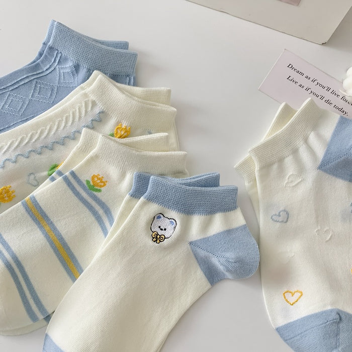 Wholesale All in one machine boneless cotton boat socks college style cute socks