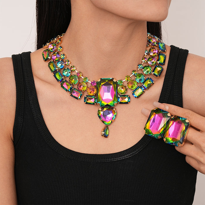 Wholesale Diamond-encrusted Love Square Geometric Necklace Necklace for Women