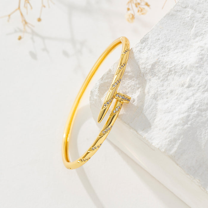 Wholesale retro snake-shaped bracelet women's gold-plated Clover bracelet inlaid craft nail zircon bracelet