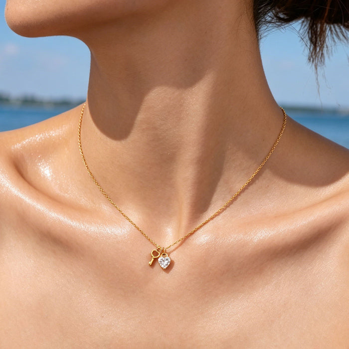 Wholesale 2pcs Heart-shaped lock key light luxury clavicle chain necklace that won' t fade