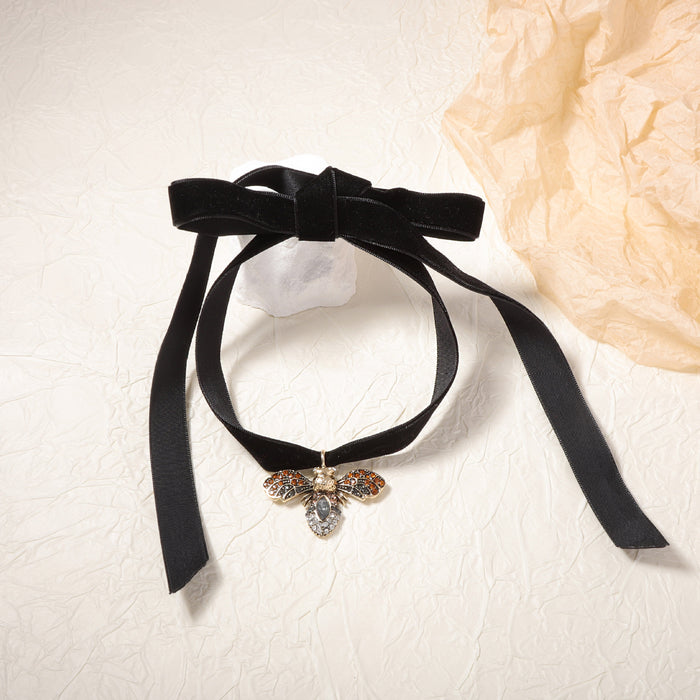 Wholesale Full Diamond Alloy Bee Pendant Long Necklace High Design All-match Daily