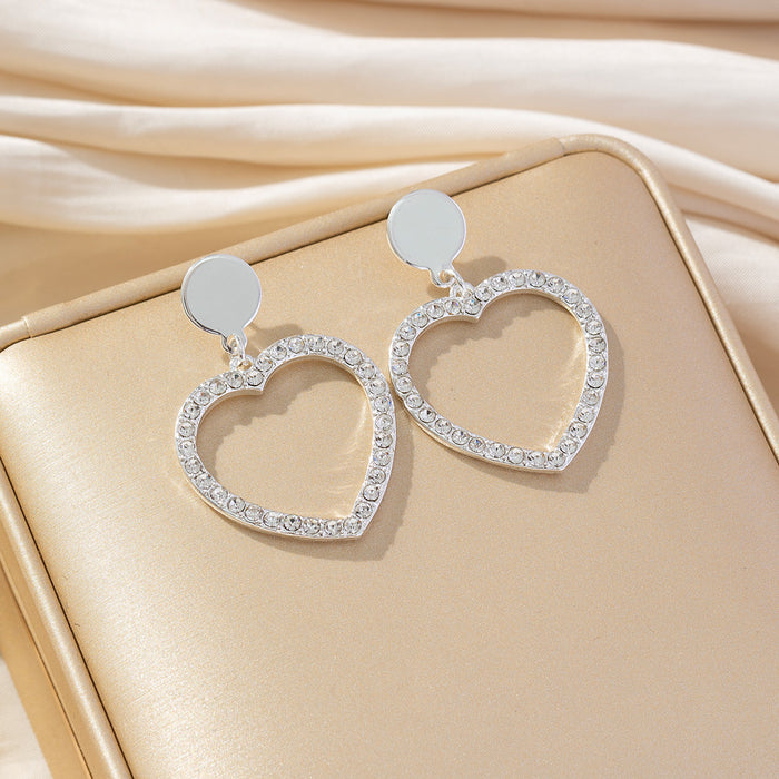 Wholesale Valentine' s Day earrings heart shaped earrings with diamond embellishments