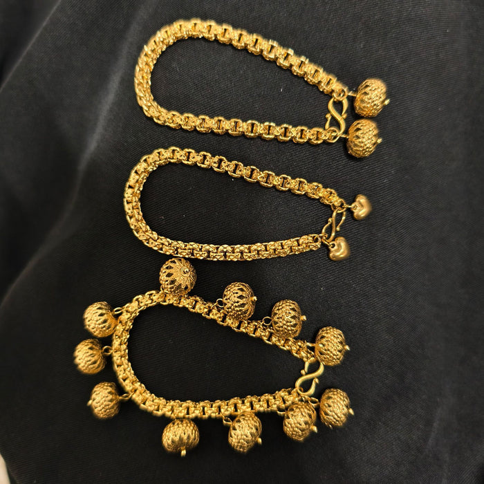 Wholesale Embossed square pearl heart-shaped stainless steel women's bracelet jewelry heart-shaped bracelet beads