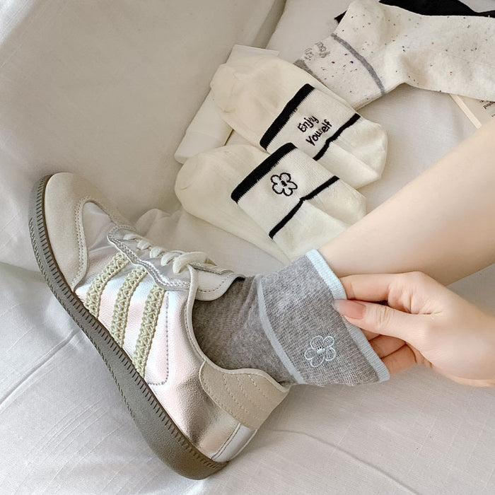 Wholesale Socks short tube flower letter embroidered socks simple and versatile