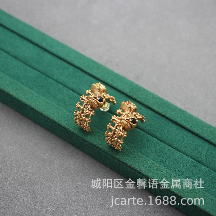 Wholesale   Earrings C- shaped Skull Earrings Copper Set Zircon Earrings