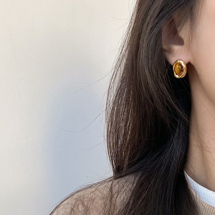 Wholesale Elliptical earrings for women, retro style and atmospheric atmosphere, autumn and winter new earrings and earrings