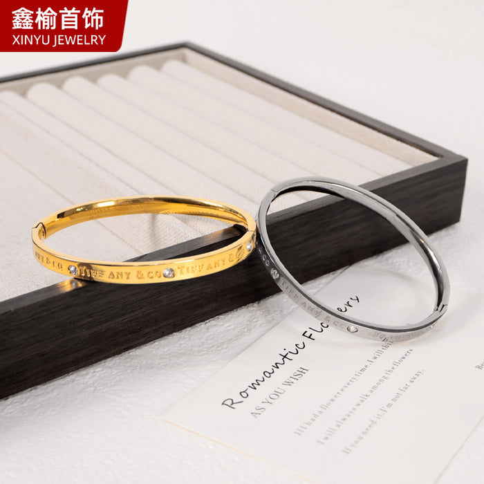 Wholesale Fashionable Titanium Steel Bracelet, Gold Plated Bracelet, Buckle Bracelet, Manufacturer Wholesale, Customizable