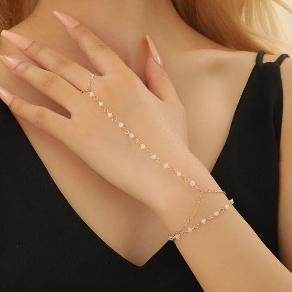 Wholesale Pearl Finger Chain Personality Ladies Temperament Bracelet Metal Wear Finger Bracelet