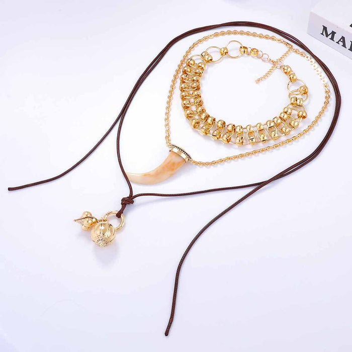 Wholesale Multi-layer Stacked Animal Pendant Necklace Alloy Geometric Pendant for Women
