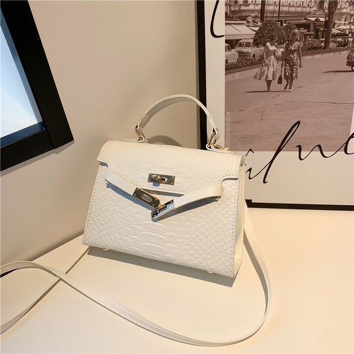 Wholesale Popular Fashion Handbag, New Fashionable Single Shoulder Simple Crossbody Commuter Small Square Bag