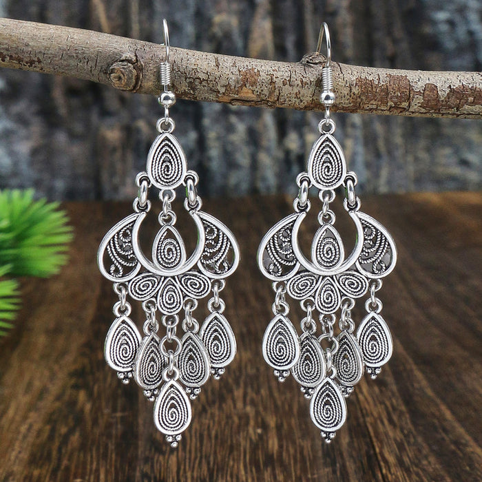 Wholesale Bohemian Tassel Drop Earrings Carved Hollow Geometric Design Fashion Accessory MOQ≥2