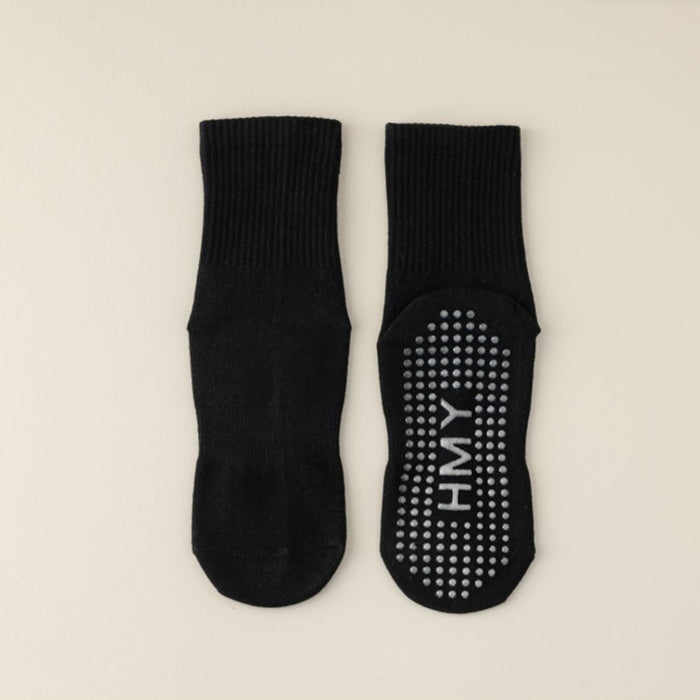 Wholesale Socks silicone anti slip indoor sports floor socks dancing socks