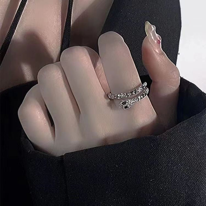 Wholesale Spirit snake ring, female niche design, high-end couple pairing ring, fashionable personality, index finger ring, male