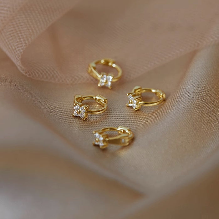 Wholesale Pure silver minimalist ear buckle design with a sense of temperament, niche ear rings, small and exquisite earrings