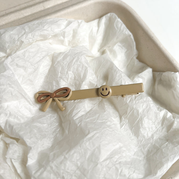 Wholesale Smiling face hair clip, broken hair, forehead bangs, no trace clip, cute hair accessories