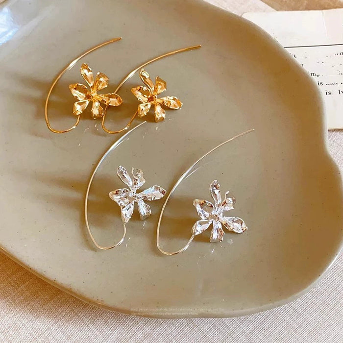 Wholesale Petal earrings, exquisite and high-end, long tassel earrings, light luxury ear hooks, elegant earrings