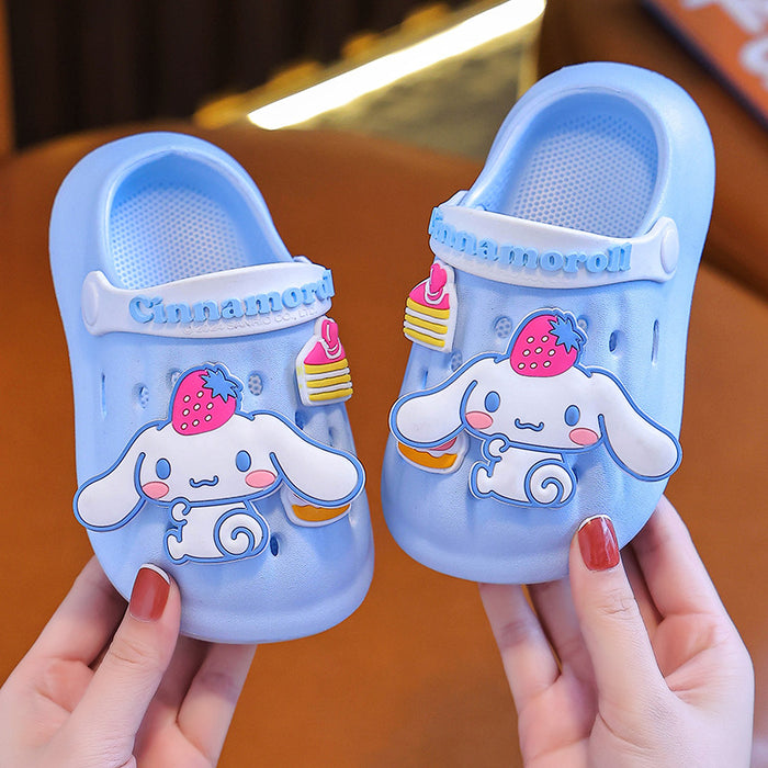 Wholesale  Girls' hole shoes  beach shoes cartoon non-slip bath soft bottom  cartoon children's slippers