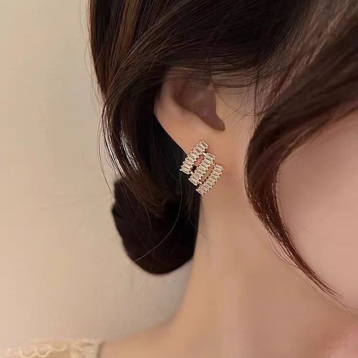 Wholesale Light luxury silver needle full diamond earrings with exquisite temperament, geometric earrings, retro and simple commuting earrings