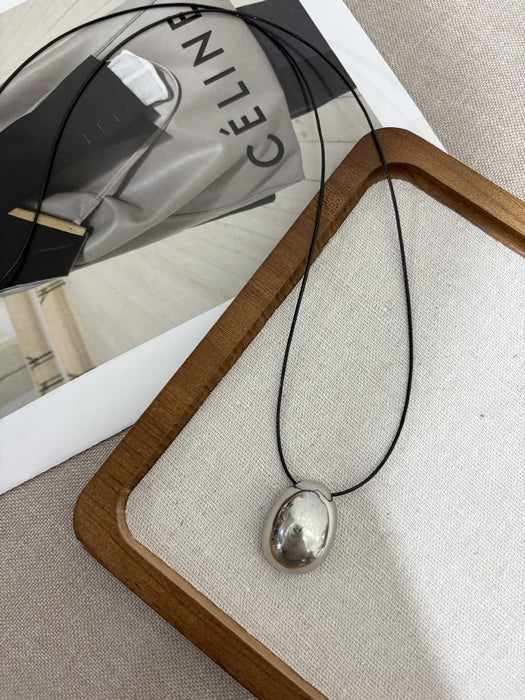 Wholesale Simple natural stone donut water droplet tiger eye pendant necklace, niche high-end sweater chain