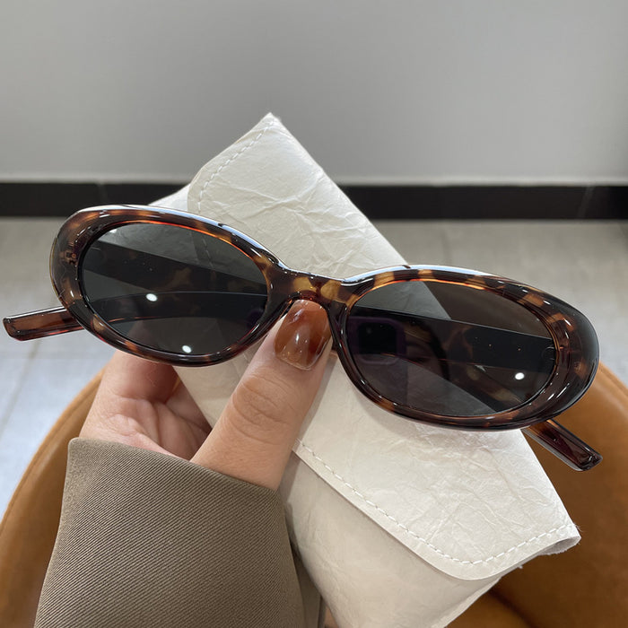 Wholesale Retro oval sunglasses, sunglasses with UV protection and strong light
