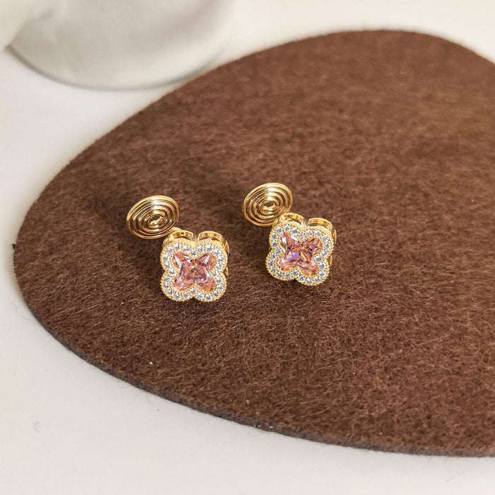 Wholesale Copper Inlaid Zircon Four-leaf Clover Ear Clip JDC-ES-HanJie002