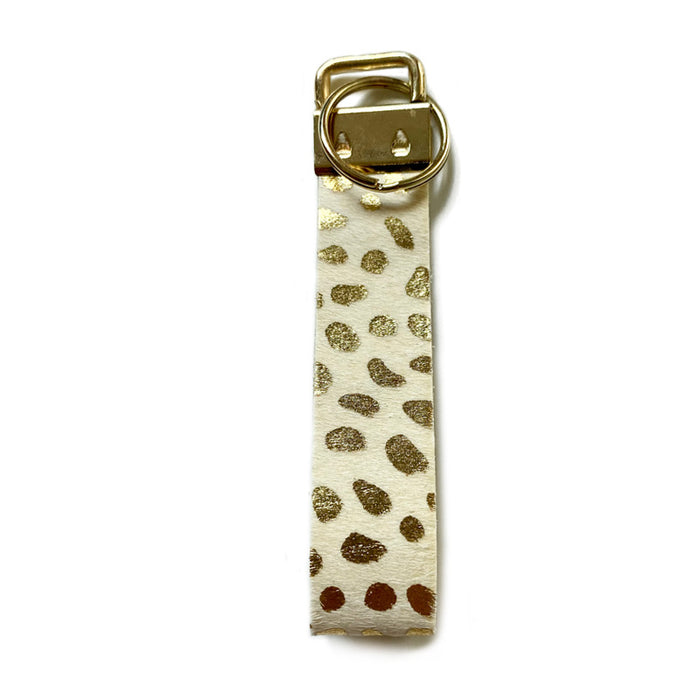 Wholesale leopard print cow pattern genuine leather horse hair keychain classic retro clothing pendant