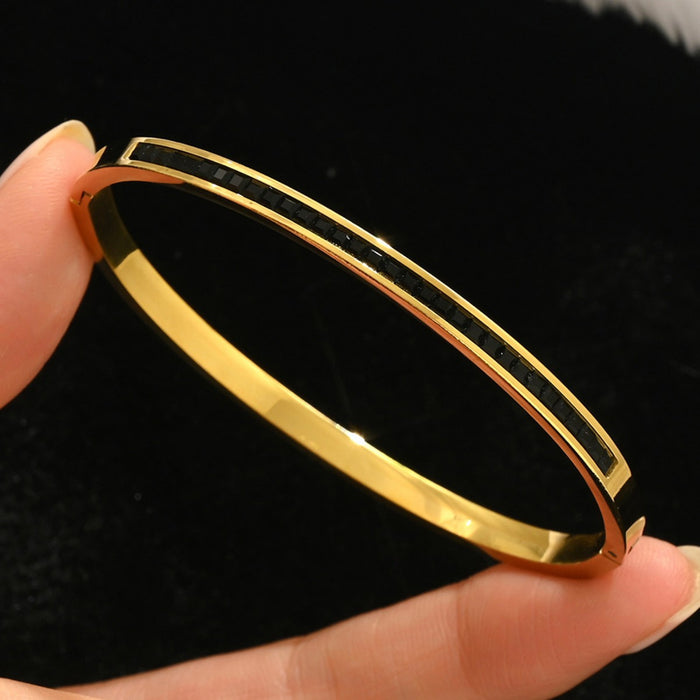 Wholesale Women S Studded Titanium Steel Bracelet Gold  Design Electroplated Black Finish Fashion Jewelry Accessory Everyday Gift