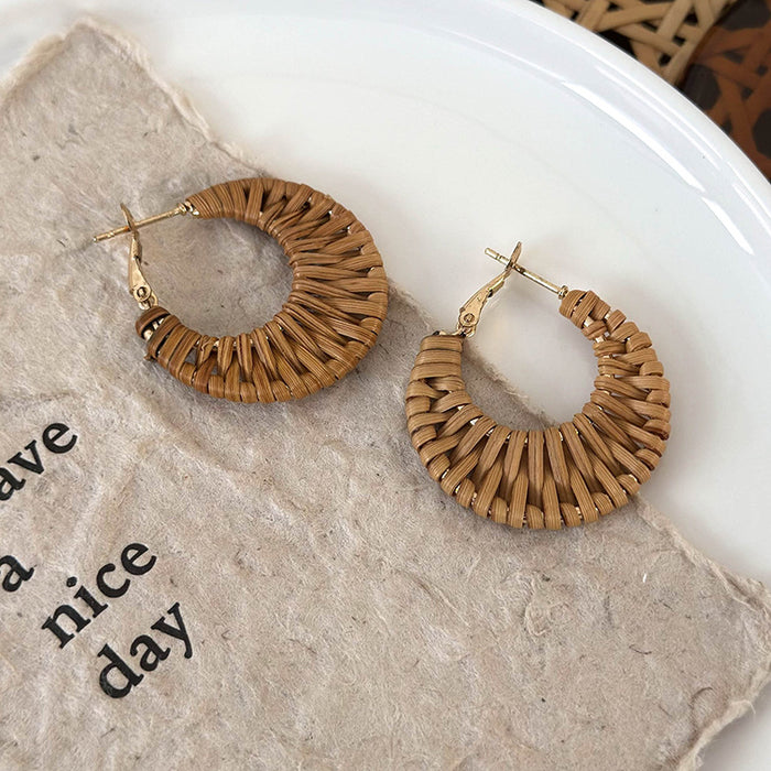 Wholesale Handmade woven wicker ring earrings for women, perfect for beach photography and paired with vintage and fashionable earrings