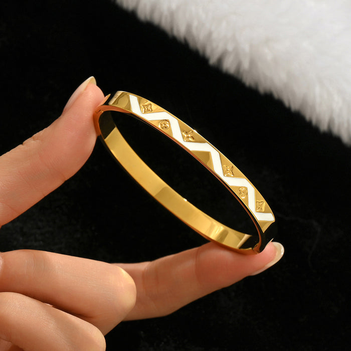 Wholesale Gold Tone Titanium Steel  Bangle Set With Rhinestone Row Trendy Jewelry Accessory For Party Or Everyday Gift